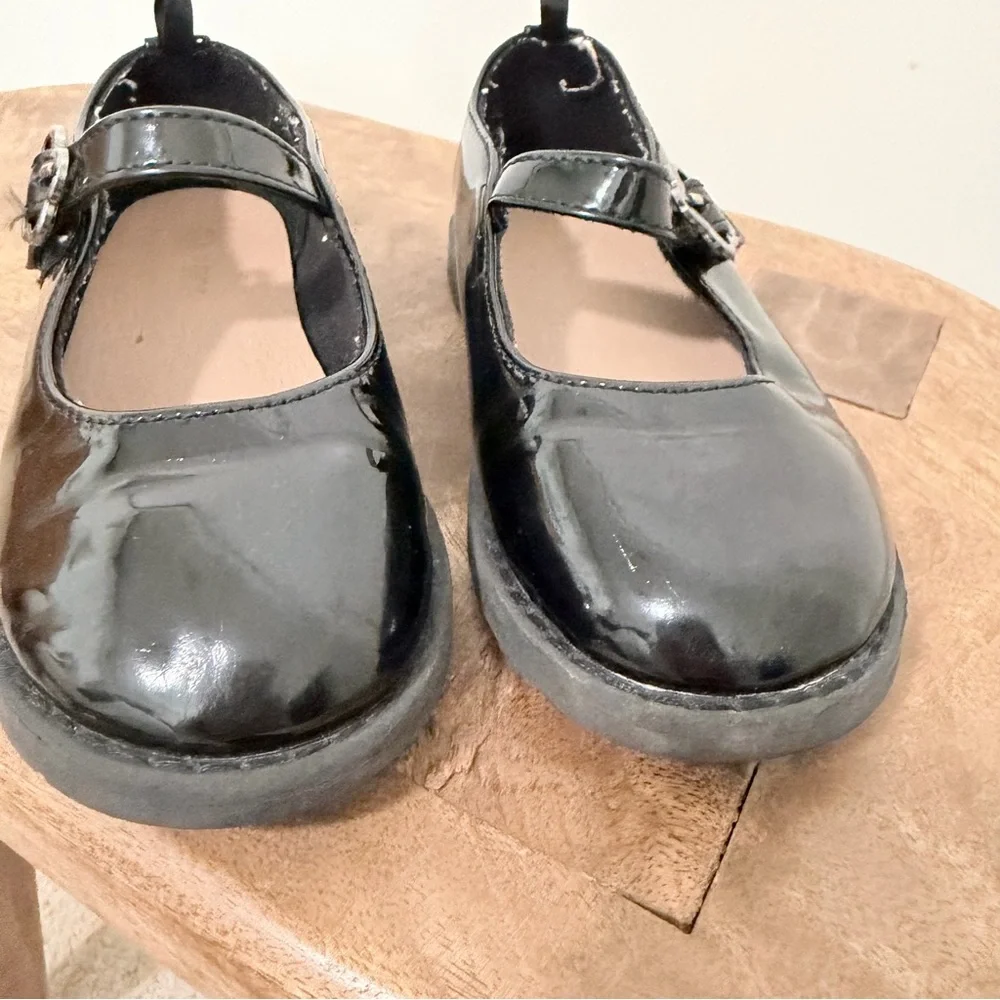 Old Navy Black Patent Leather‎ Kids Shoes